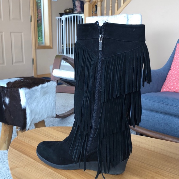 Suede black tall fringe boots - Picture 2 of 3